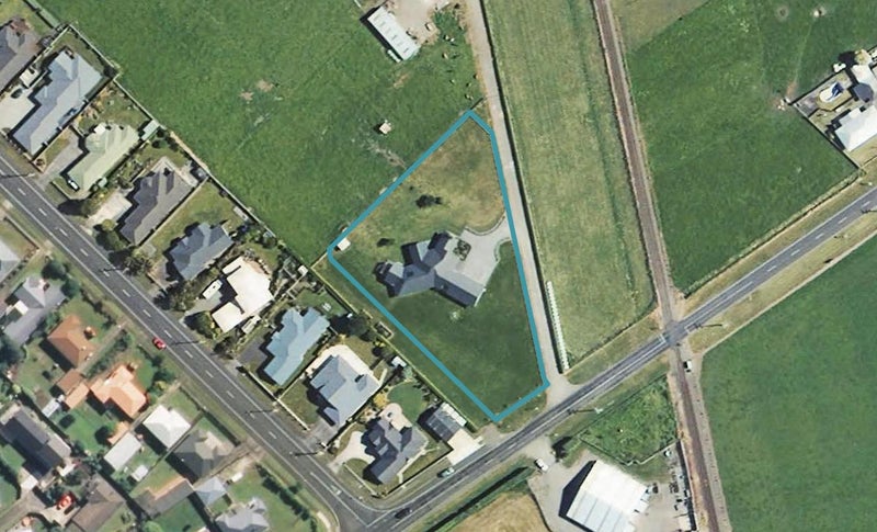 81B Turuturu Road, Hawera, Hāwera - Carousel 1