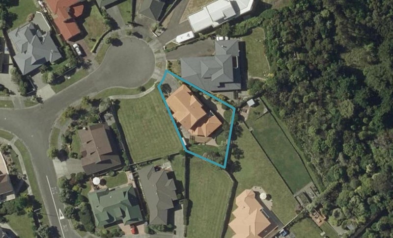 41 Kilkenny Place, Fitzherbert, Palmerston North - Carousel 1