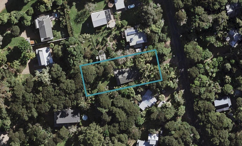 41 Bay Road, Ostend, Waiheke Island - Carousel 1