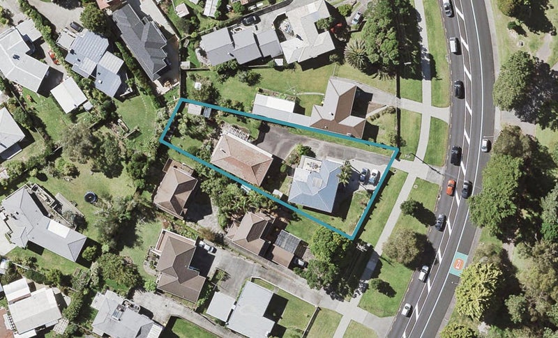 2/264 East Coast Road, Forrest Hill, Auckland - Carousel 1