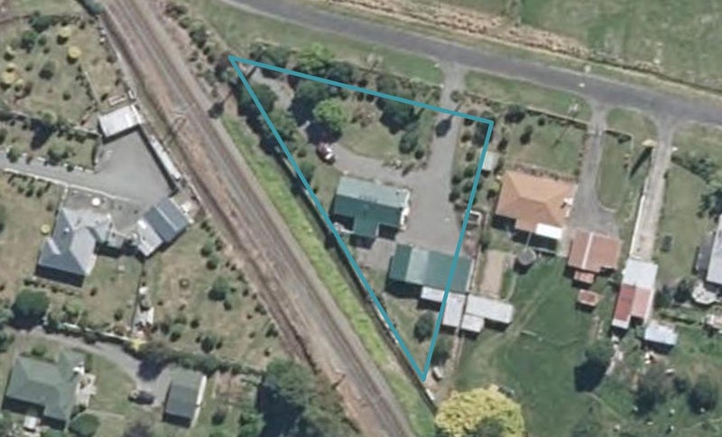 2 Stewart Street, Hunterville - Carousel 1