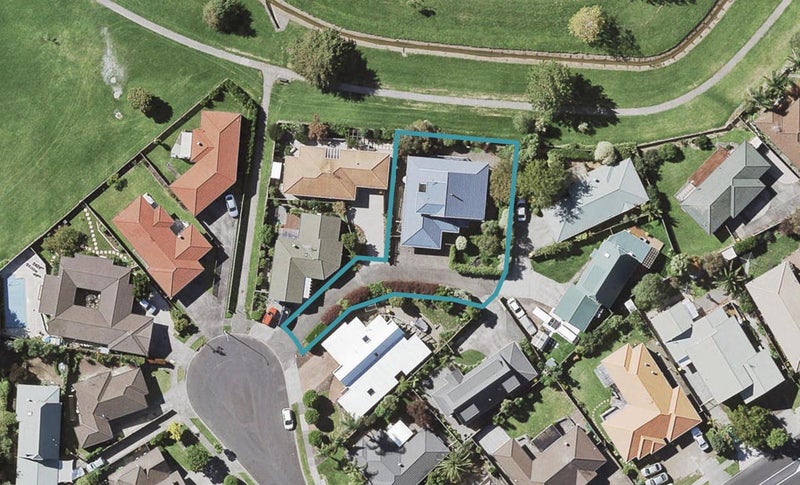 9 Emma Court, Northpark, Auckland - Carousel 1