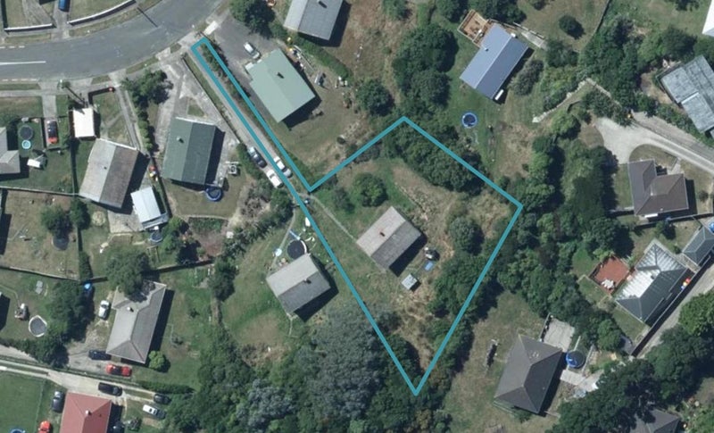 35 Durham Street, Cannons Creek, Porirua - Carousel 1