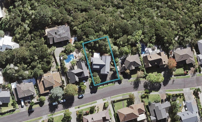 12 Ravenstone Place, Chatswood, Auckland - Carousel 1