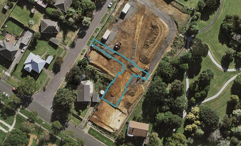 5 Nuanua Lane, One Tree Hill, Auckland - Carousel 1