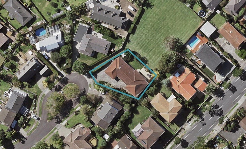 11 Harry Human Heights, St Johns, Auckland - Carousel 1