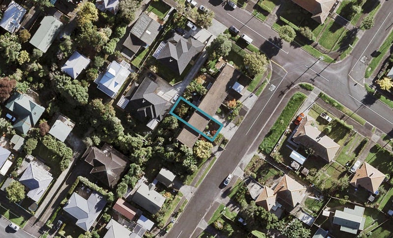 21 Saxon Street, Waterview, Auckland - Carousel 1