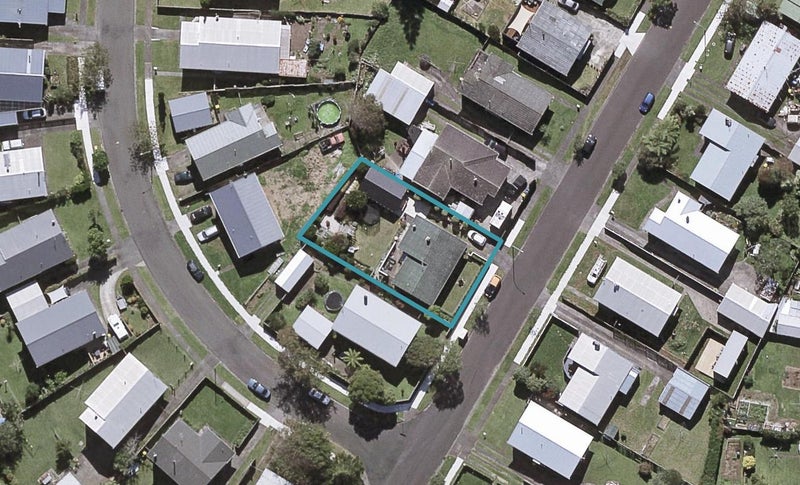 28 Grenville Street, Marfell, New Plymouth - Carousel 1