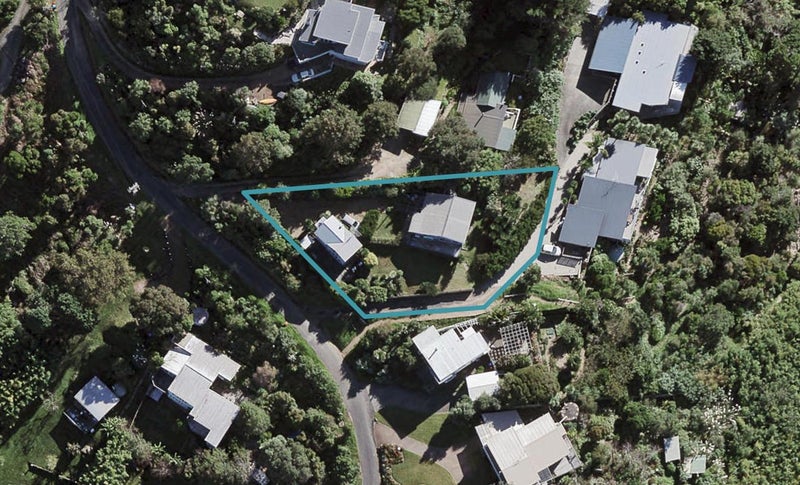 1/31 Burrell Road, Waiheke Island, Auckland - Carousel 1