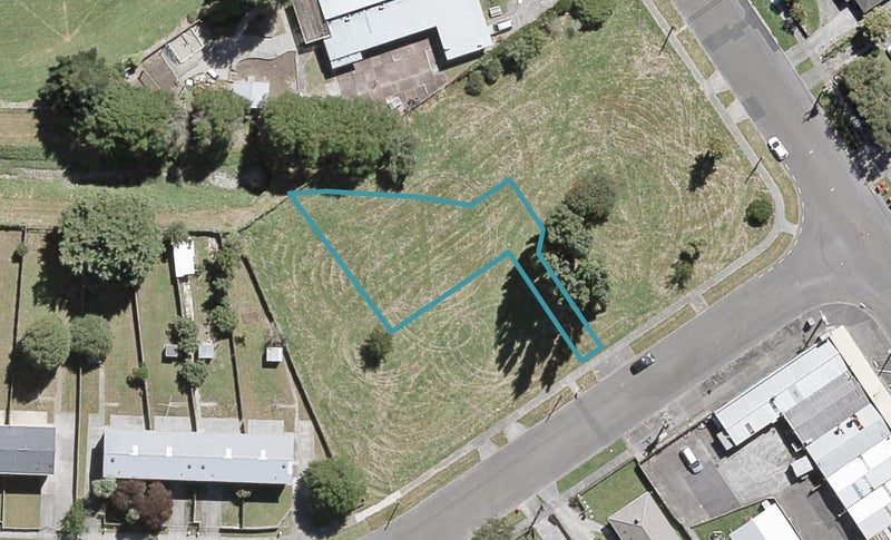 8 Rimutaka Street, Trentham, Upper Hutt - Carousel 1