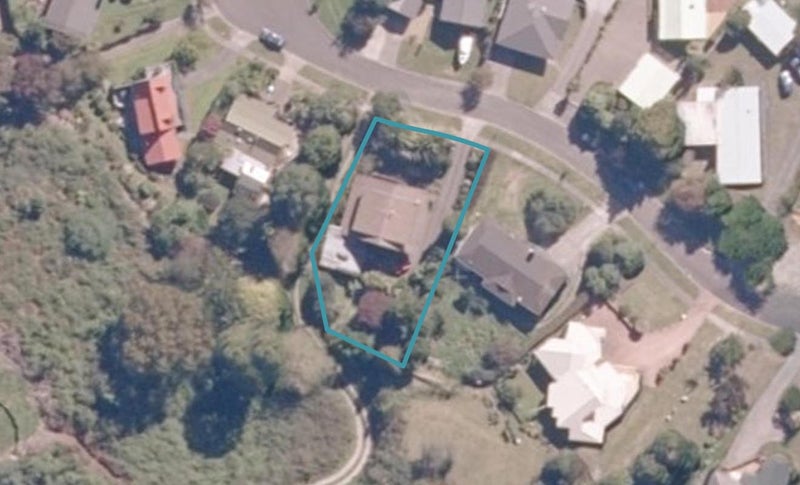 19 Cherry Lane, Acacia Bay, Taupo - Carousel 1