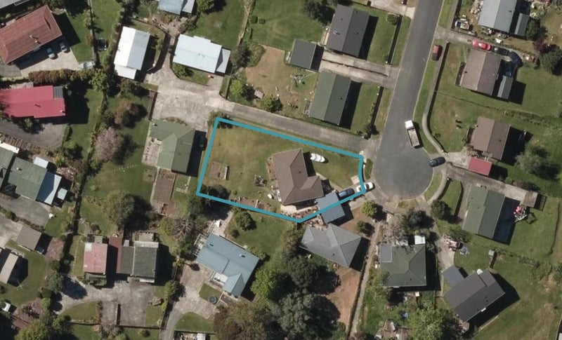 22 Chester Avenue, Onerahi, Whangarei - Carousel 1