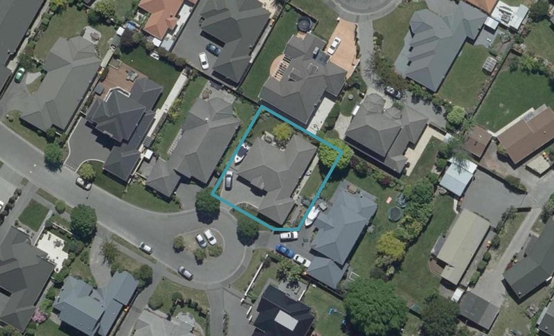 11 Ballybrack Place, Casebrook, Christchurch - Carousel 1