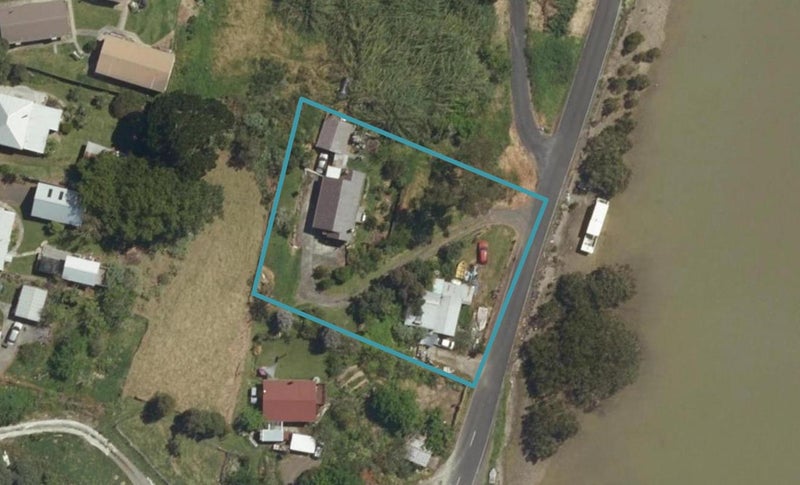25 Clendon Esplanade, Rawene, Kaikohe - Carousel 1