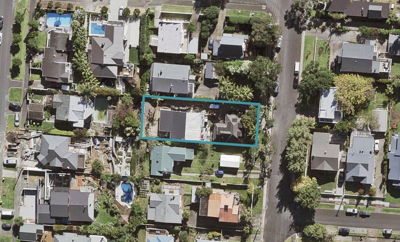 2/22 Alfred Street, Northcote Point, Auckland - Carousel 1