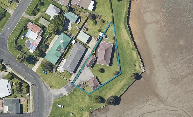 2 Athenree Road, Athenree, Katikati - Carousel 1