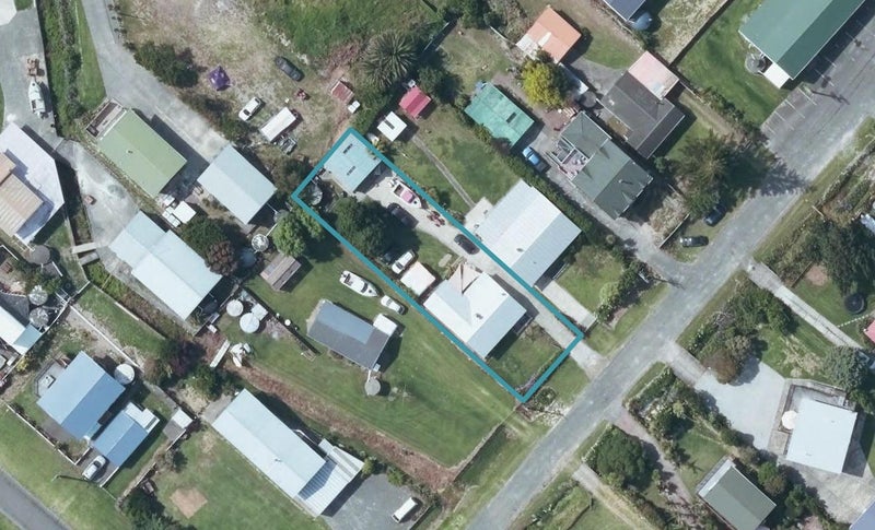 62 Fortescue Street, Māhia - Carousel 1