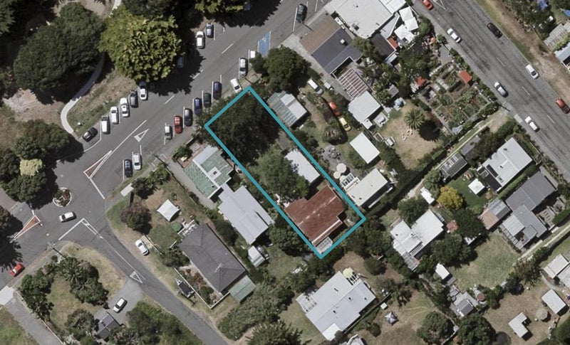 46 Tutere Street, Waikanae Beach, Waikanae - Carousel 1