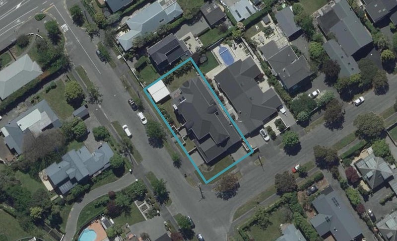92 St Andrews Square, Strowan, Christchurch - Carousel 1