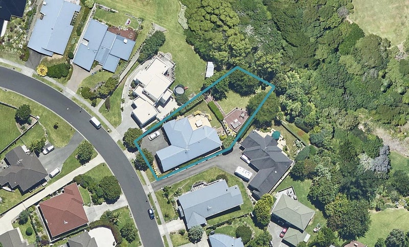 25 Waipuna Grove, Welcome Bay, Tauranga - Carousel 1