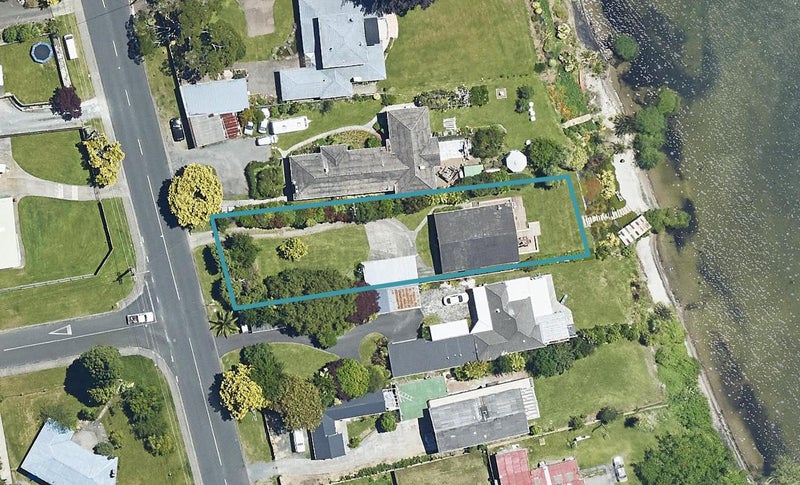 107 Koutu Road, Kawaha Point, Rotorua - Carousel 1