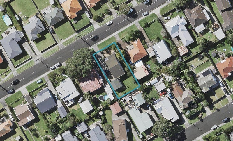 25 Roberts Avenue, Bayswater, Auckland - Carousel 1