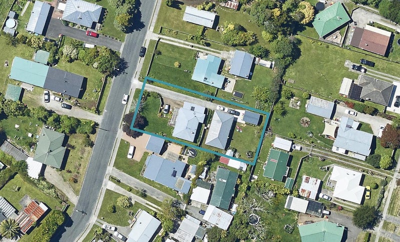 10 Charles Road, Hannahs Bay, Rotorua - Carousel 1