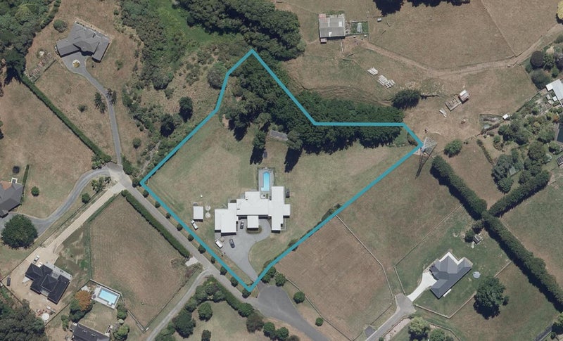 13 East Ridge Grove, Newstead, Hamilton - Carousel 1