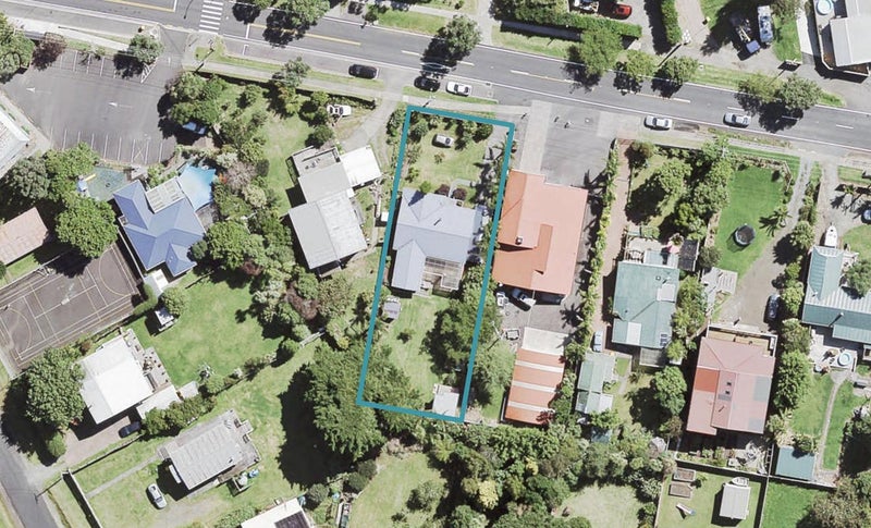 73 Victory Road, Laingholm, Auckland - Carousel 1