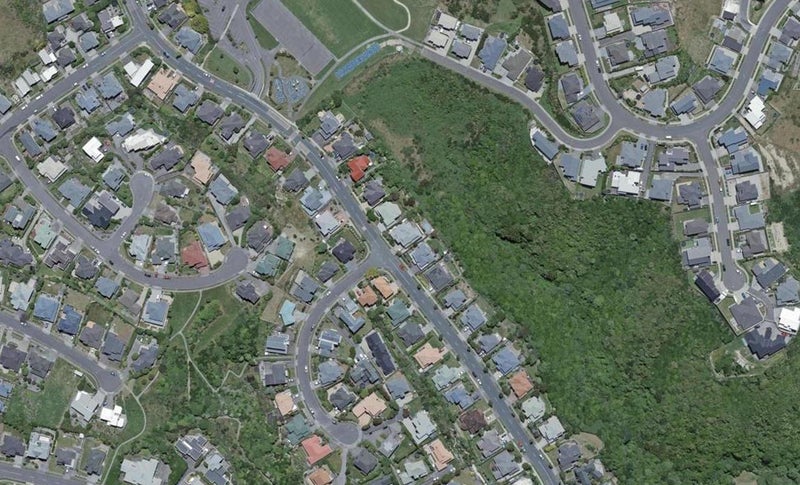 34 Amesbury Drive, Churton Park, Wellington - Carousel 1