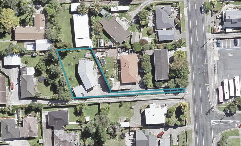 418 Stokes Valley Road, Stokes Valley, Lower Hutt - Carousel 1