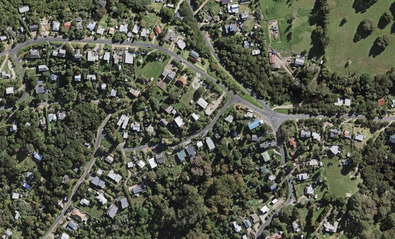 11 George Street, Surfdale, Waiheke Island - Carousel 1