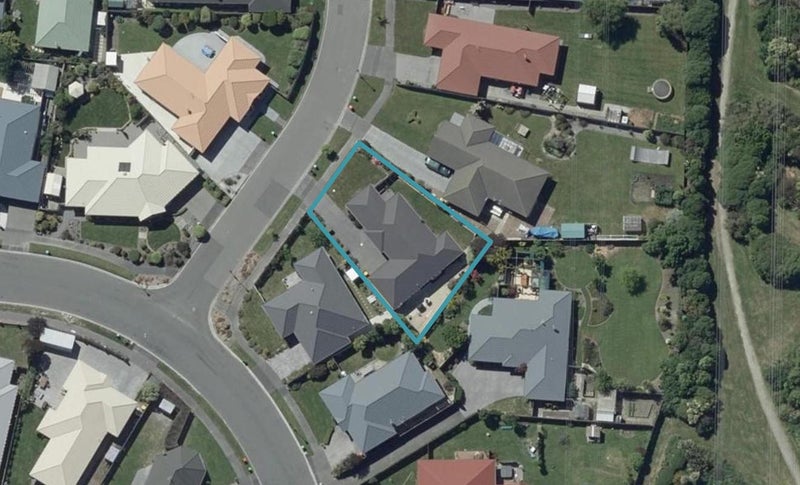 4 Sweet Waters Place, Woolston, Christchurch - Carousel 1