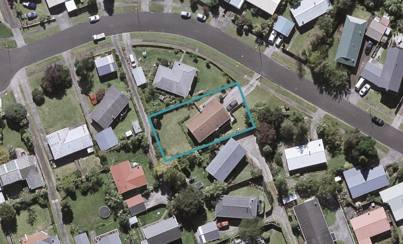 11 Salcombe Terrace, Welbourn, New Plymouth - Carousel 1