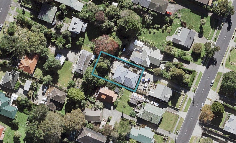12A Nikau Street, New Lynn, Auckland - Carousel 1