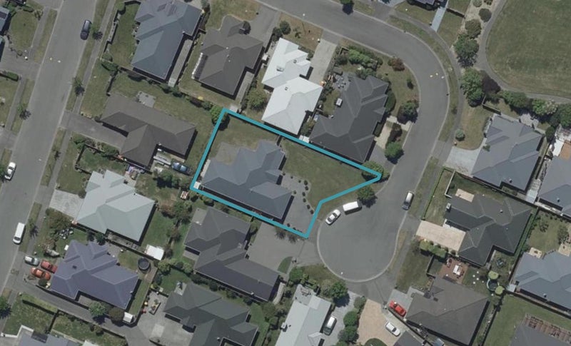 10 Marymere Place, Hei Hei, Christchurch - Carousel 1