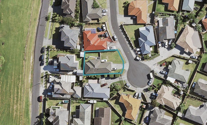 7 Brook Haven Rise, Clendon Park, Auckland - Carousel 1