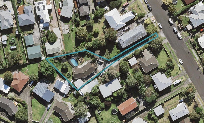69 Crawford Avenue, Mangere Bridge, Auckland - Carousel 1