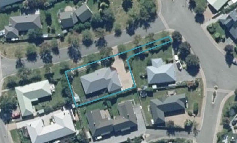 30 Copper Beech Avenue, Frankton, Queenstown - Carousel 1