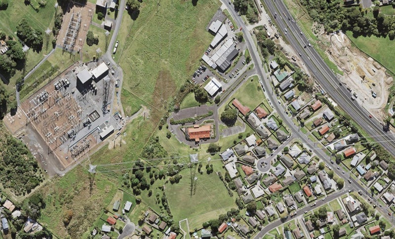 21 Awhi Lane, Massey, Auckland - Carousel 1