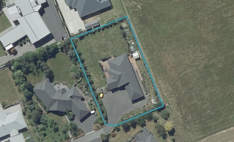 12 Orchard Grove, East Taieri, Mosgiel - Carousel 1