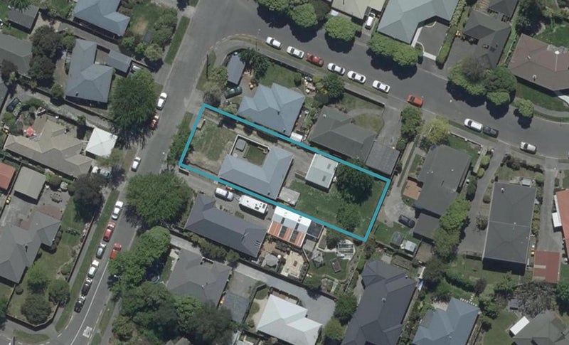 8 Pinehurst Crescent, Russley, Christchurch - Carousel 1