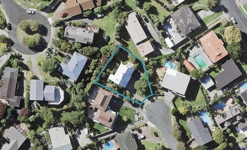 6 Manaia Place, Mairangi Bay, Auckland - Carousel 1