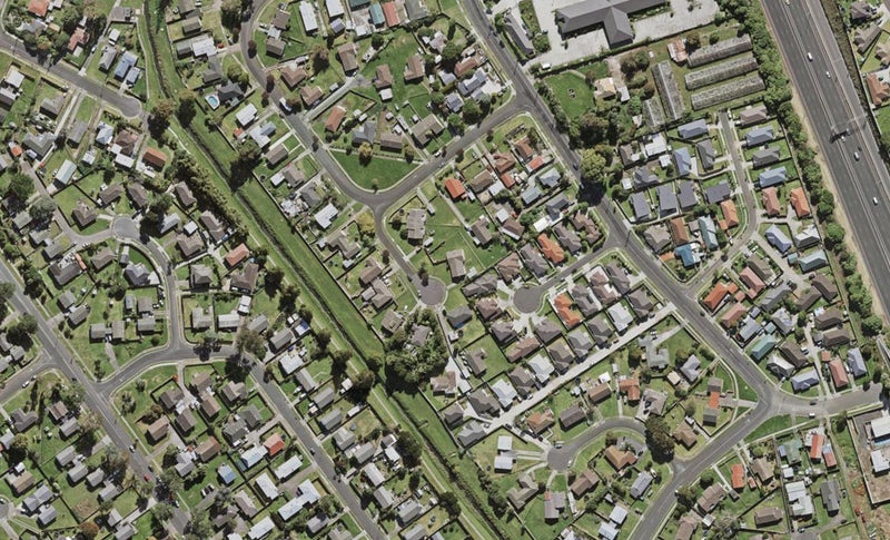 16 Molesworth Place, Māngere, Auckland - Carousel 1
