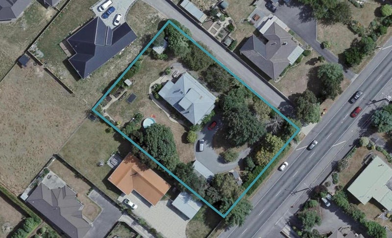 474B High Street South, Carterton - Carousel 1