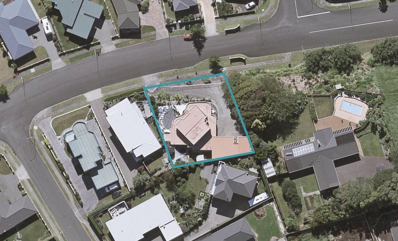 96 Parklands Avenue, Bell Block, New Plymouth - Carousel 1