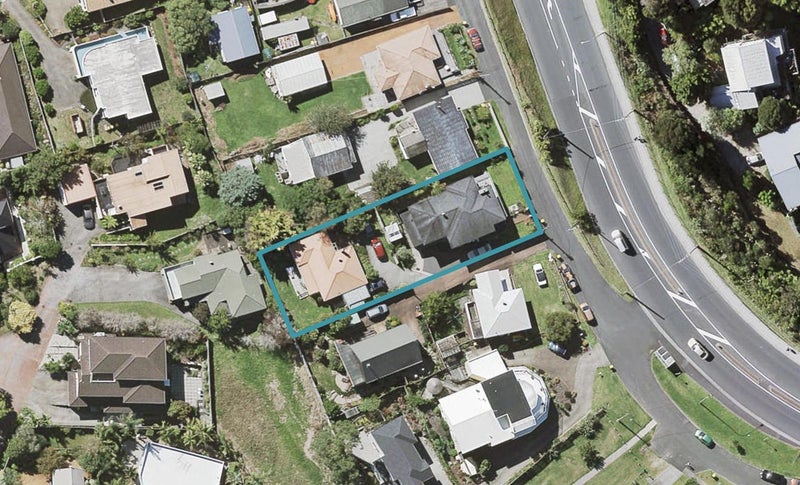 2/734 East Coast Road, Pinehill, Auckland - Carousel 1