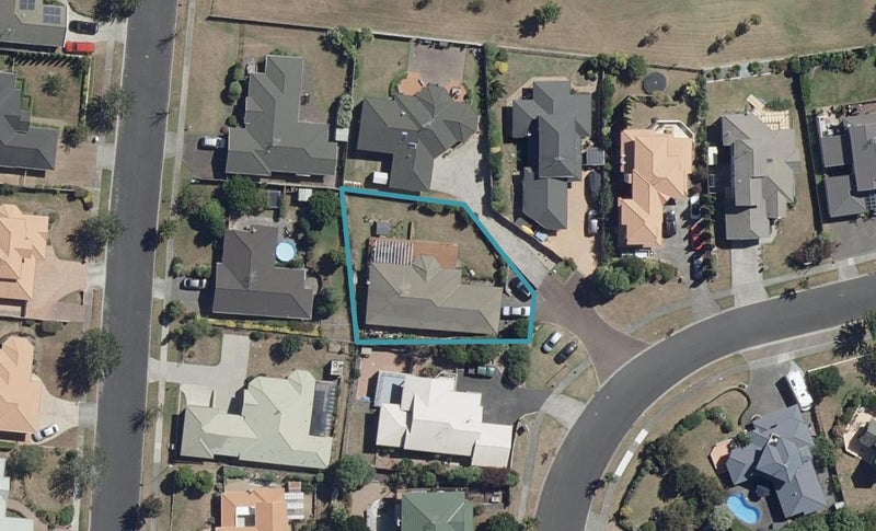 38 Greenfield Drive, Western Heights, Hamilton - Carousel 1