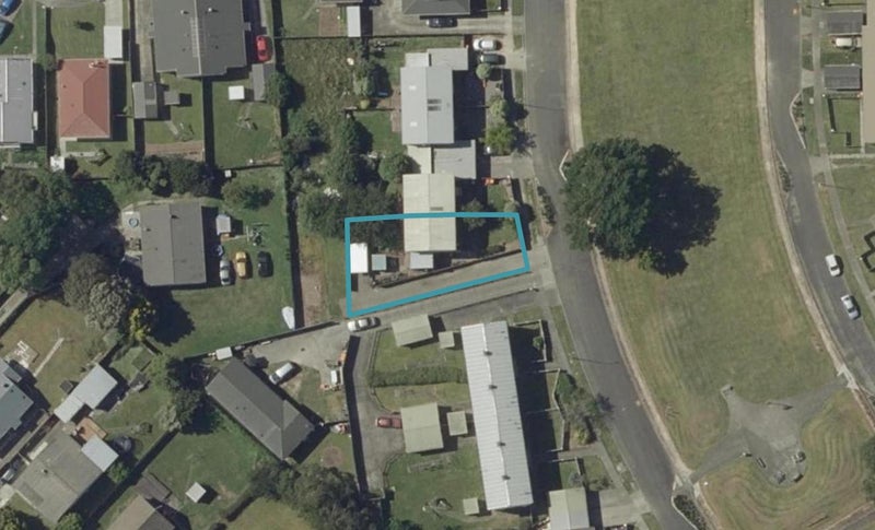 30 Farnham Avenue, Highbury, Palmerston North - Carousel 1