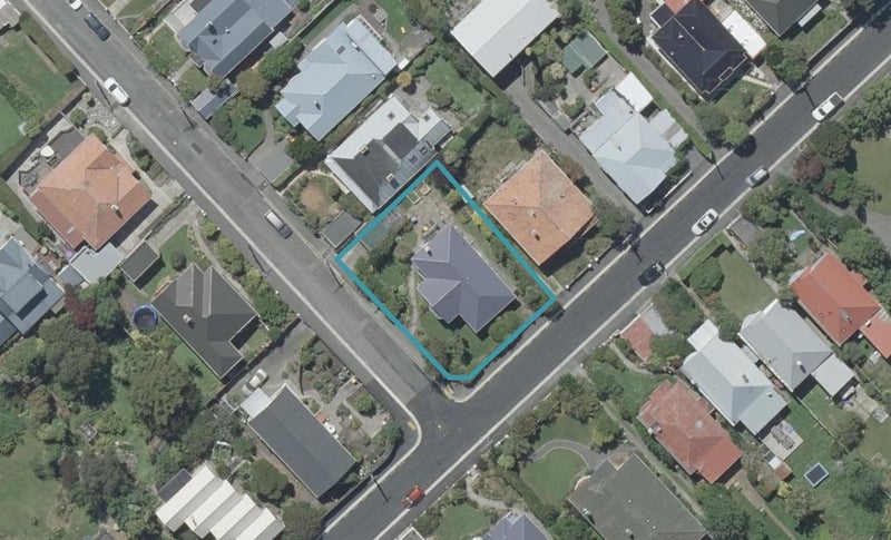19 Farquharson Street, Opoho, Dunedin - Carousel 1